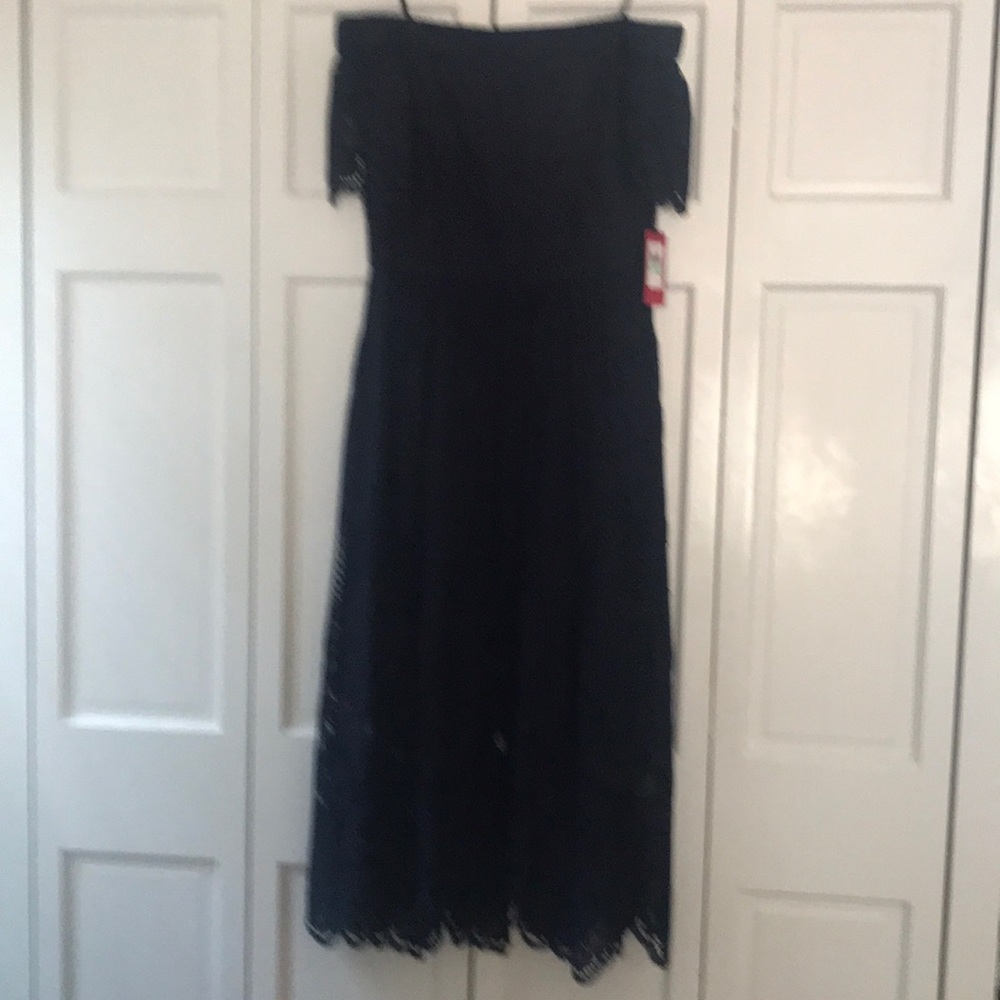 Vince Camuto off the shoulder navy dress